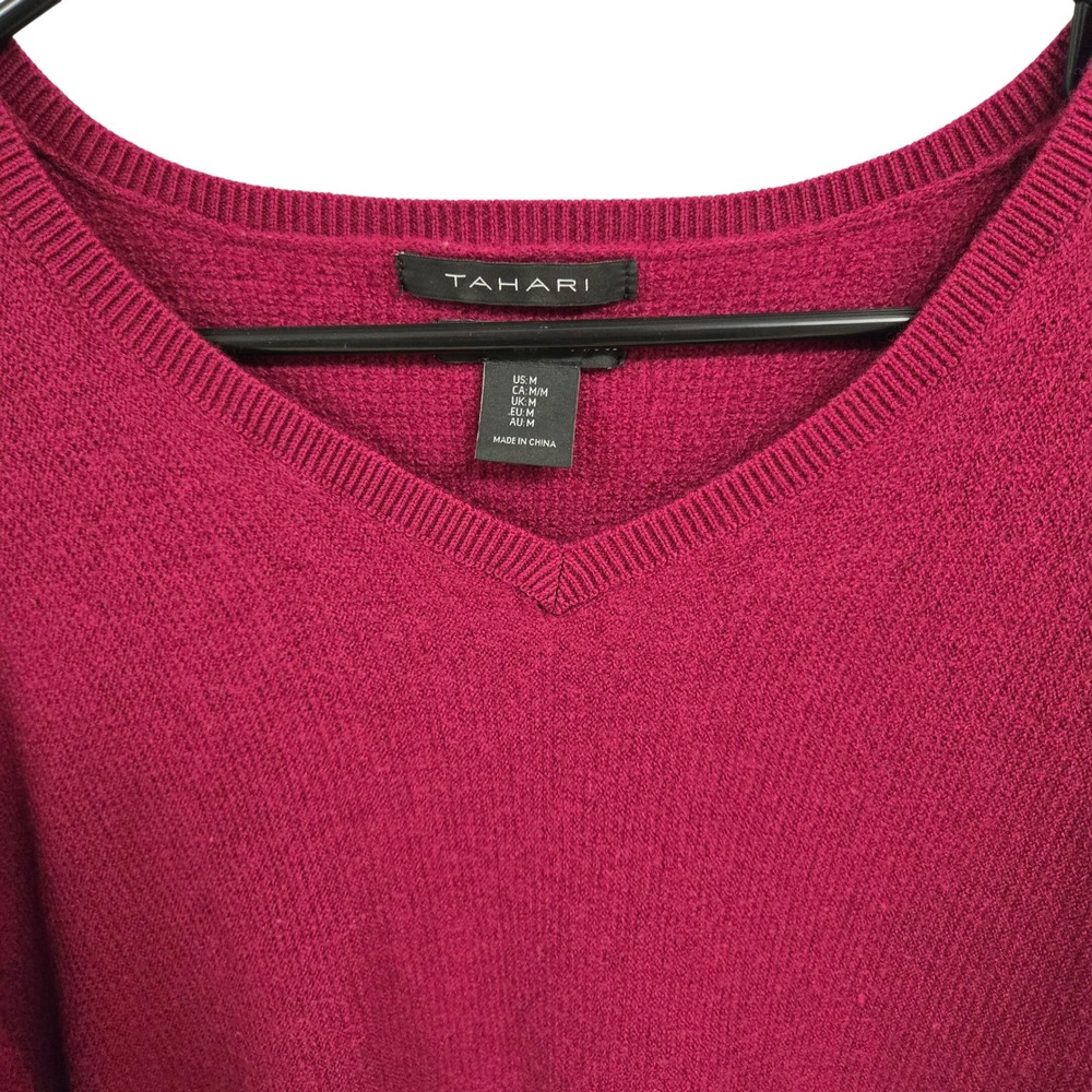 Tahari Womens 100% Extrafine Merino Wool Berry Pink V-Neck Sweater Size M Luxury - Picture 3 of 8